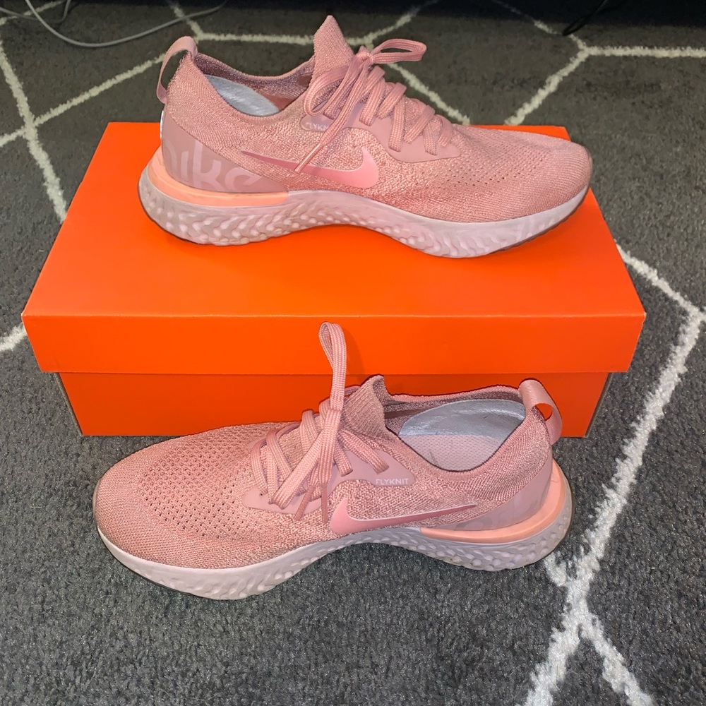 Nike Epic React Flynit WOMENS shoe//SIZE 7.5